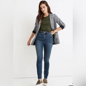 Madewell Curvy Roadtripper Jeans size 33